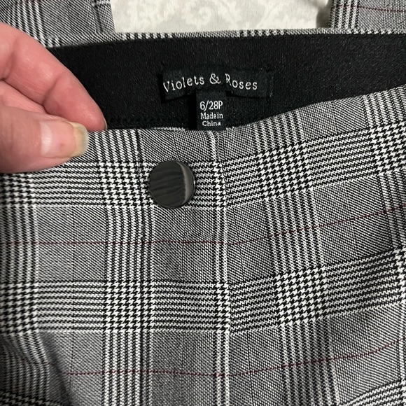 NWOT Violets & Roses Violet mid-rise slim straight trousers. 6P - Picture 4 of 7